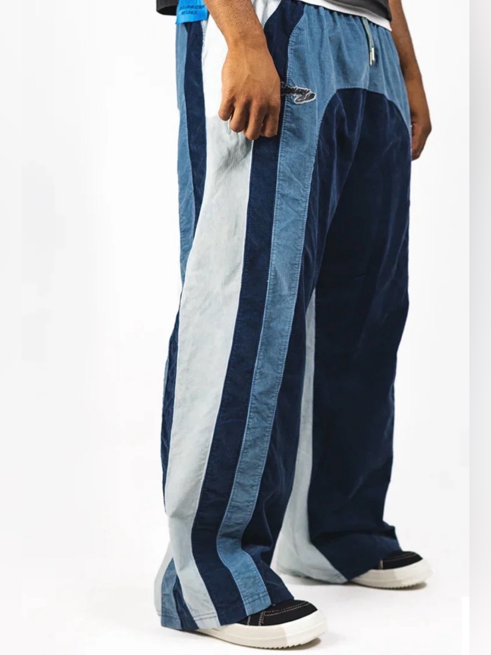 Visionary club Radiant Aura wide Leg sweats ( coastal wave)  unixes